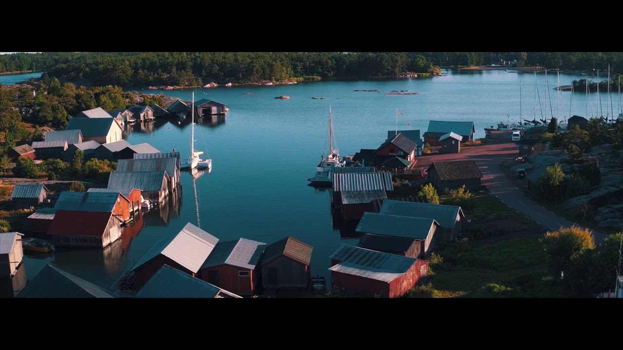 Private flexible nature tours in the Åland Islands tailored  to your interests.